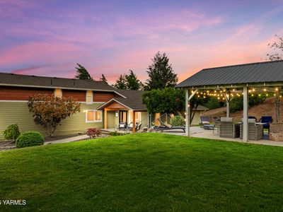 2121 Pleasant Hill Rd