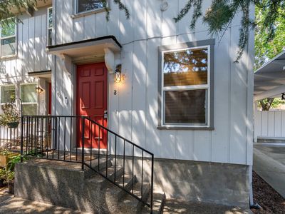 329 N Main St