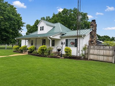 300 W Hinkley St