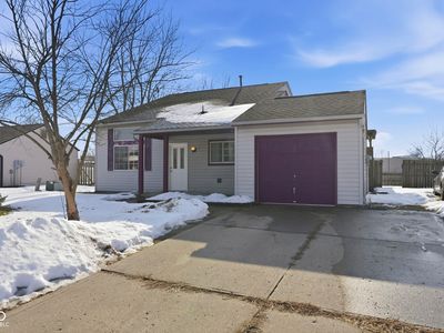 90 Meadow Creek Blvd