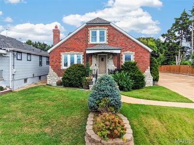 9015 Gravois Rd