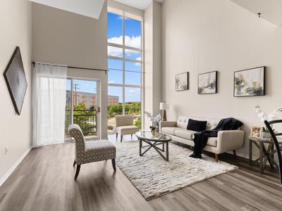 2121 S Kinnickinnic AVENUE #110
