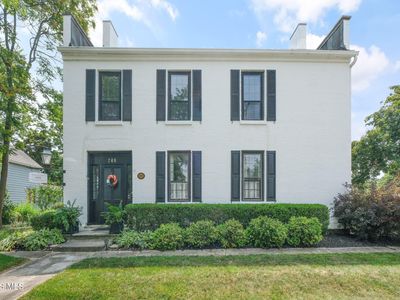 240 W Indiana Ave