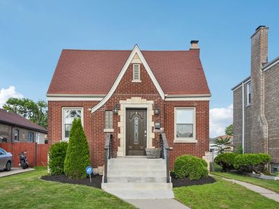 8641 S Constance Ave