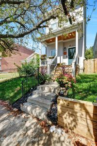 605 E Kentucky St