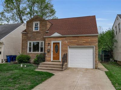 Property at 201 Lamont Dr, Amherst, NY