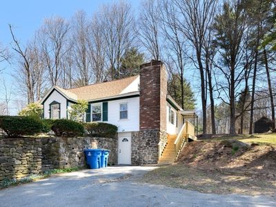40 Warren Rd