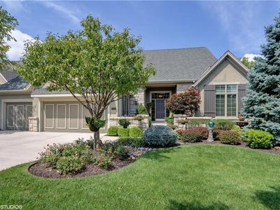 750 Suffolk Ln