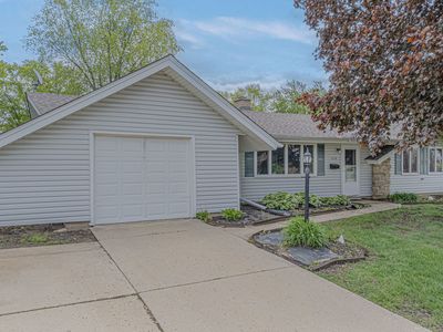 635 S Springinsguth Rd