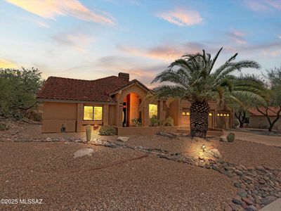 6130 N Calle Matamoros