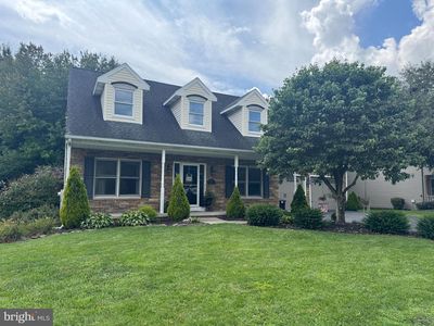 717 Ash Dr