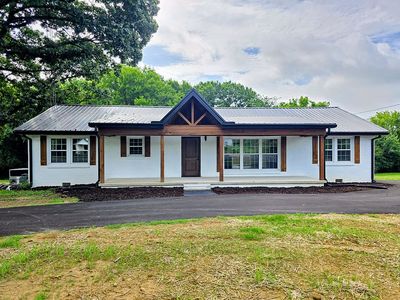 2464 Highway 43 S