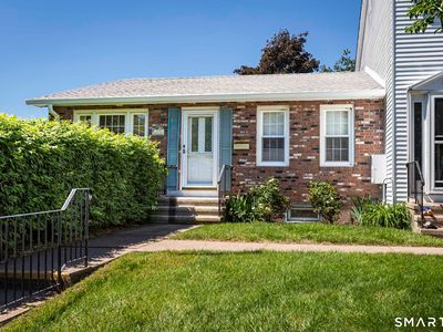 27 Esquire Drive #A