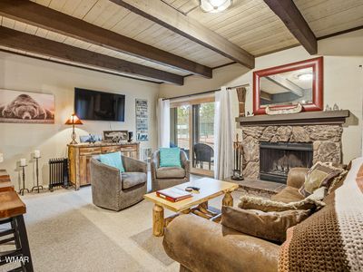 4563 Resort Loop