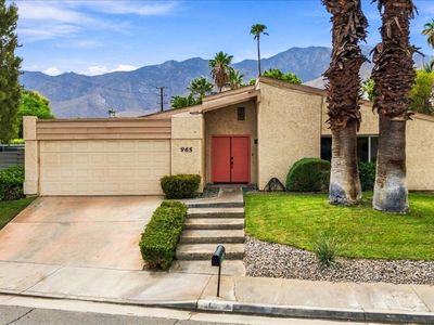 965 S Nueva Vista Dr