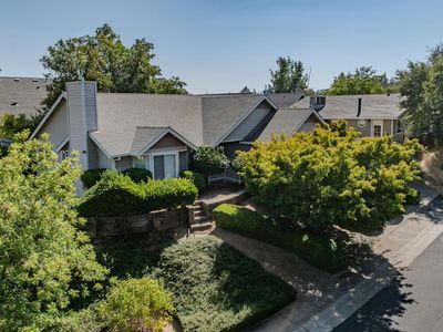 9521 Victorian Way