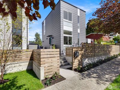 4706 S Morgan Street