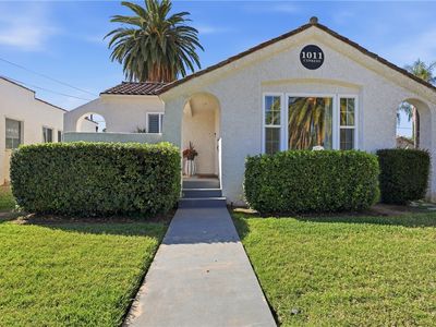 1011 W Cypress Ave