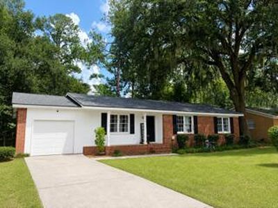 Property at 2415 Deborah Dr, Valdosta, GA