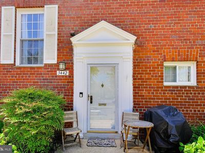 3442 Martha Custis Dr