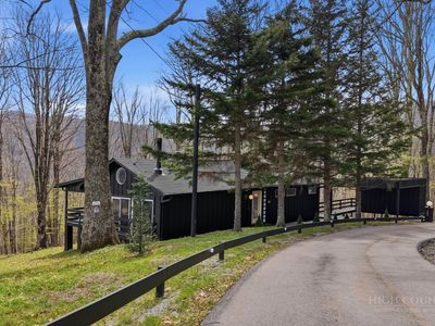 195 Log Cabin Lane