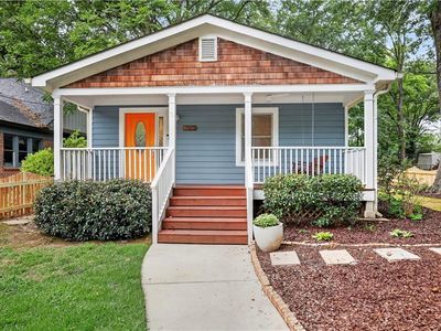 32 3rd Ave NE