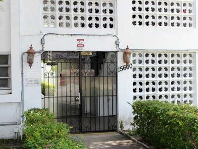 15600 NE 6th Ave APT 1A