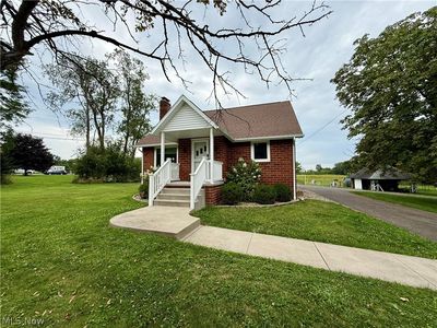 2476 Ravenna Ave NE