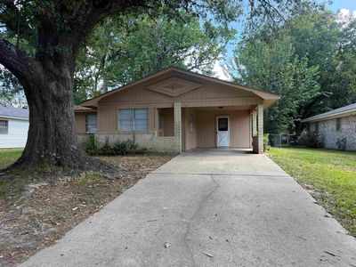 2307 Diane Dr