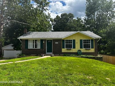 1335 Grandview Dr