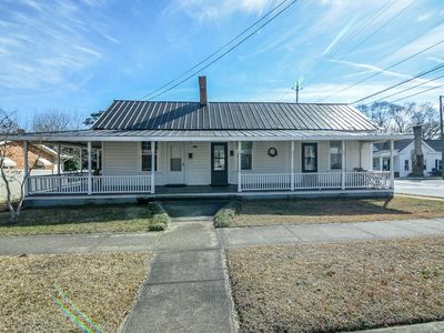 221 S Church St #A-b