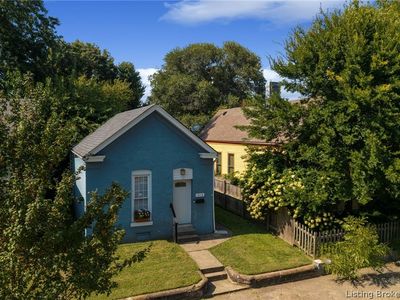 1519 E Elm Street