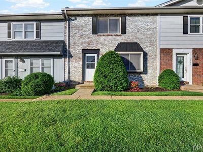 2562 Grayland Walk