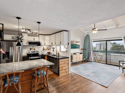 2180 W Vineyard St APT 302