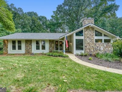 1390 Ridgefield Dr