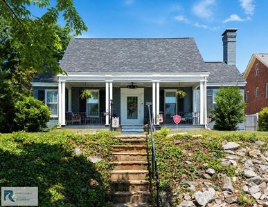 258 W Main St