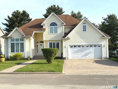 35 Emerald Pines Road