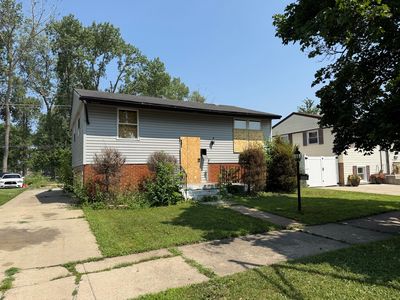 11723 S Racine Ave