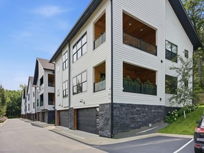 5742 Shady Oak Rd S #7