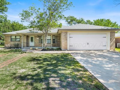 3203 Linda Ln