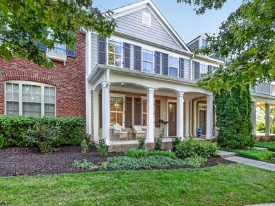 502 Sydenham Dr