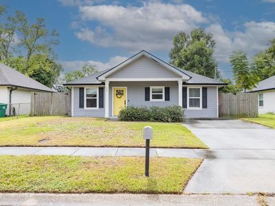 32 Evergold Ln