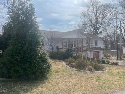 309 Lexington Dr