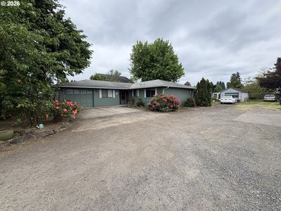 392 S 37th St