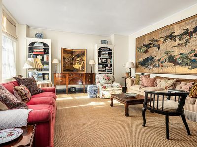550 Park Ave #16AE