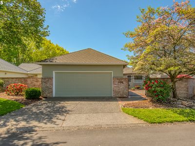 7230 SW Fountain Lake Dr