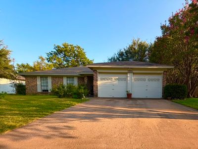Property at 1824 Briar Run, Benbrook, TX