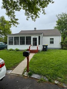 1907 E Greenlawn Ct