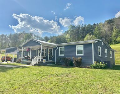 1040 Highway 469