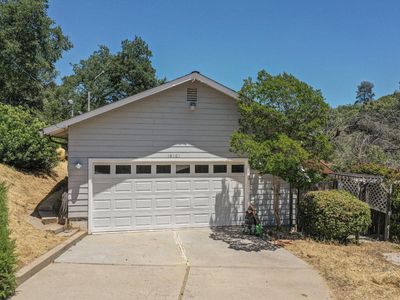 18161 Golden Oaks Dr